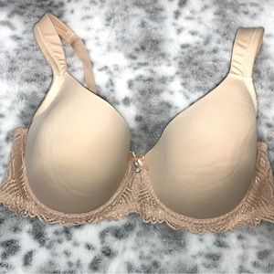 Nude elegant lace detail bra. Full figure 40C. Worn 1 time✨